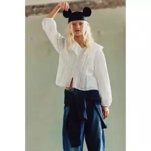 [국내배송] 자라 ZARA 로맨틱 플라워 자수 셔츠 - 스크래치 화이트 937869