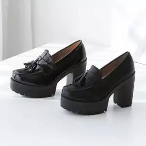 여성 키높이 통굽 태슬 로퍼 펌프스힐 가보시힐