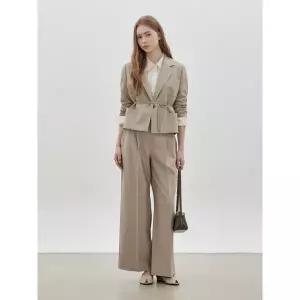 [롯데백화점]씨씨콜렉트 인버티드 플리츠 크롭 자켓 C261MSF201