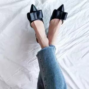 스틸레토 뾰족코 빅리본 스트랩 슬링백 미들힐