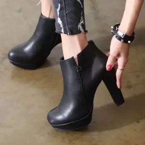 국내제작 둥근코 가보시 옆트임 통굽 여자 앵클힐 포인트신발