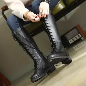 국내제작 둥근코 레이스업 플랫지퍼 라인 워커 부츠 디자인