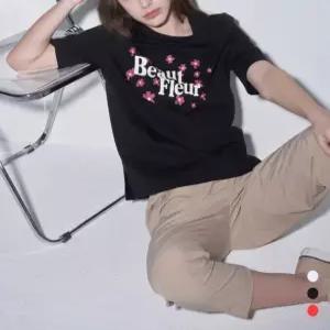 [올리비아로렌]올리비아로렌 레터링포인트 티셔츠 VOBAS5M3341 애플아울렛