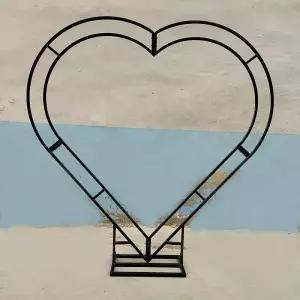 하트 정원아치 웨딩 지주대 조형물 공원 철제 결혼식 장식