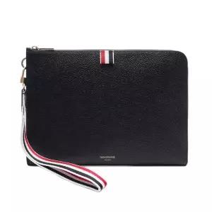 [톰브라운] 26SS 남성 RWB 스트랩 미디엄 클러치백 MAC083A 00198 001 26 3156444