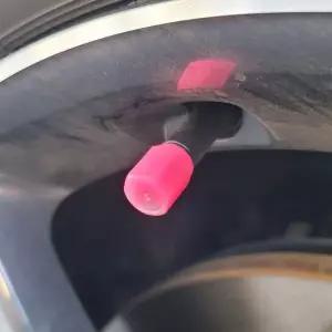 [셀러에이드]야광타이어밸브캡 야광 타이어 밸브캡 마개 핑크 4P