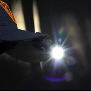 캡라이트 모자후레쉬 8007 작업등 낚시 센스 led 충전 ecb3+4uiy