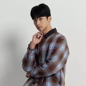 매장정품 BEANPOLE 빈폴 [FW25]테크 트위드 패딩 셔츠 - 스카이 블루 :BC5964CP1Q 1302836