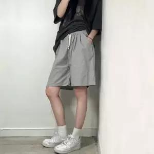 [옷은날개] 핀턱 밴딩 와이드 버뮤다 숏 팬츠 5부 반바지 2color