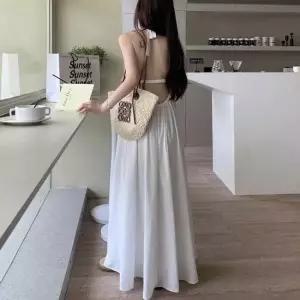 여성 뒤트임 홀터넥 해외 여행 A라인 롱 원피스