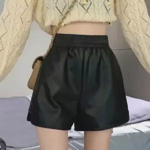 레더 와이드 숏팬츠 핫팬츠 밴딩 인조 가죽 반바지
