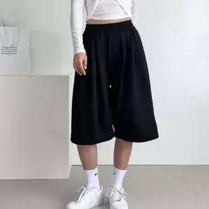 핀턱 버뮤다 커플 밴딩 오버핏 반바지