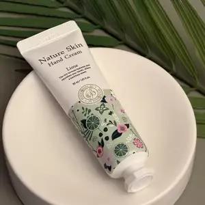 ( )휴대용 미니 핸드 크림 로션 답례품 학교 사무실 냄새 좋은 보송한 손주름 피부 남자 여자