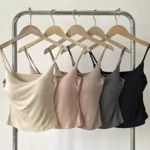 슬리브리스 러닝 이너 민소매 끈나시 여성