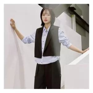 베스띠벨리 [정가239000] 스토퍼 포켓 블라우스 (BKBAC2416)