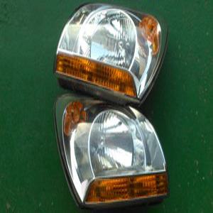 뉴스포티지 중고 헤드램프 헤드라이트 라이트 전조등