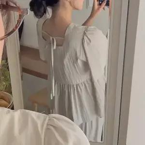 핫핑 몽트 스퀘어넥 프릴블라우스+밴딩 세미와이드팬츠 투피스set