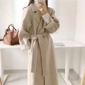 클래식한 디자인 카라 허리끈 모직 롱코트