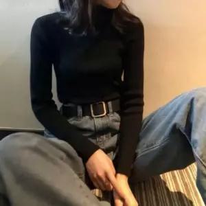 ONM 여자 청바지 윈터 데일리 코디 따뜻 룩 검정 목 폴라