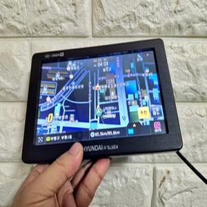 중고 현대웰슨 W7-300DN SF 지니맵 2D 8GB 7인치 내비게이션