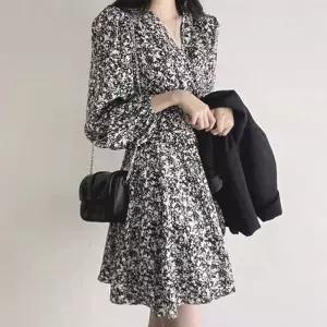 [라일리여성의류] Rly 결혼식 하객 룩 패션 플레어 랩 플라워 패턴 원