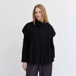 [스타필드 하남 플리츠미]지그재그 자가드 숏 슬리브 자켓_PPJKS126005