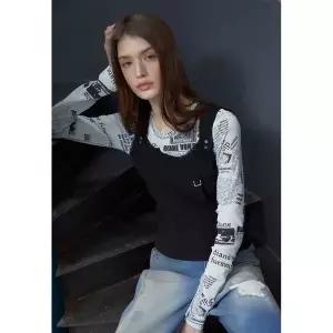 [에고이스트](강남점)[CAPSULE LINE] 아웃 포켓 디테일 슬리브리스 티셔츠 (ES2CV360)