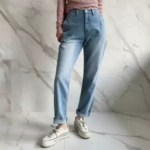 [하프클럽/]여성 하이웨이스트 워싱 절개 스판 배기진