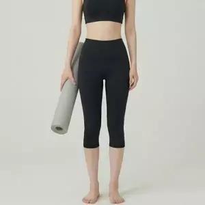 여성 요가 필라테스 운동복 베이직 쫀쫀 7부 레깅스