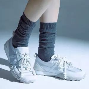 [슈펜] 새틴 리본 발레 스니커즈 (HPWPDEA903-T)