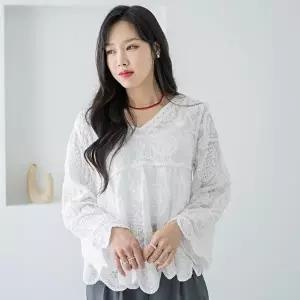 [마담4060]엄마옷 마담4060 블라우스 중년여성 데일리 플레어소매자수 -YBL2603044-