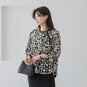 [마담4060]엄마옷 마담4060 블라우스 중년여성 데일리 [클래씨마담]모던리본포인트 -YBL2603052-