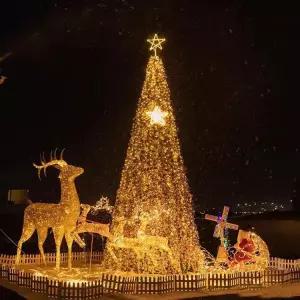 크리스마스 트리 성탄절 장식 호텔 로비 대형 조경 행사