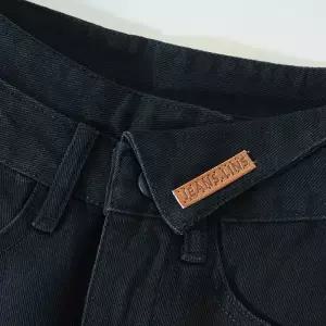 여친 데님 검정 핫팬츠 청바지 스판 슬림핏 반바지 청반바지 A라인 하이웨스트 언밸런스 admr1