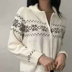 데일리 니트 패턴 아우터 눈꽃 노르딕 집업 삿포로