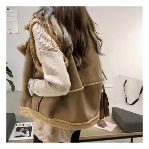 [아리엘스타일]포근한 데일리룩 큘리아무스탕퍼베스트