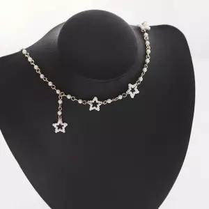 카라 진주 초커 목걸이