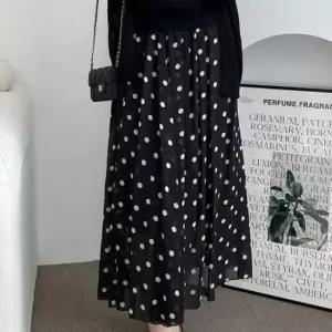 [옷은날개] 허리밴딩 쉬폰 롱스커트 도트패턴 속치마 봄가을 치마
