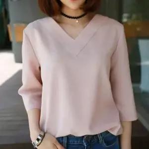 [옷은날개] 깔끔한 브이넥 라인 디자인 7부 스커트 팬츠 블라우스