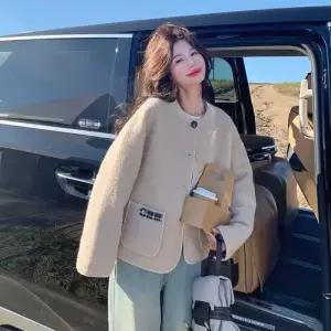 베이지 겨울 여성용 데일룩 코트 모피 체크 램스울 라운드 상의 DAOL4