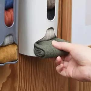 부착식 걸이형 양말 속옷 수납 보관함 정리함