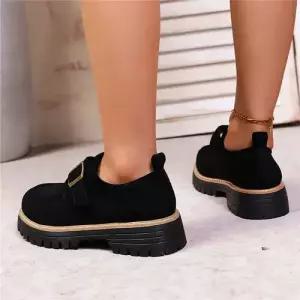 캐주얼 가을 여자플랫슈즈 빅사이즈 메탈 스트랩 라운드 단화 통굽 스웨이드 로퍼 ible3