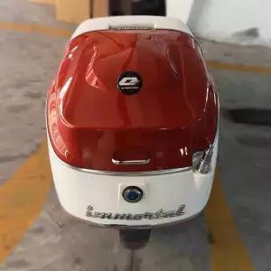 오토바이 탑박스 가방 베스파 레트로 헬멧 바이크