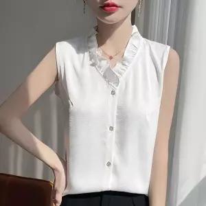 손오천 여사친 이너 데일리룩 블라우스 민소매 아플리케 브이넥 버클 카디건 나시 셔츠 새틴 탑 KUK1