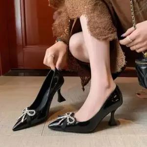 엘럽 여성 하이힐 술잔과 결혼은 힘들지 않고 발은 빨강색 과 결혼신발 신부화 슈즈 레이어드 원템5