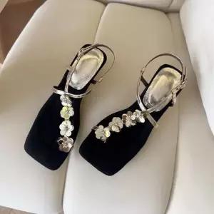 팽블몰 여성 스커트 스트랩 샌들 양가죽 스팽글 조리 슬림핏 일자 웨지 HO5