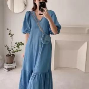 여성 여름 어깨 퍼프 브이넥 프릴 루즈핏 롱 원피스