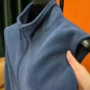 남성 트렌디 아이템 조끼 캐쥬얼 가을 겨울 차이나 솔리드 기모 후드 도톰한 램스울 트레이닝 상의 HT4