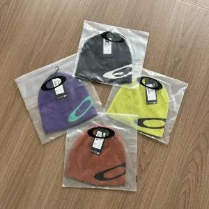 니트 비니 쿨햇 털모자 커플 패피 방울 스키 밴드 가능 보온 아웃도어 양면 HT5