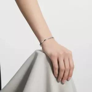 메종 마르지엘라 26SS MM6 넘버링 슬림 팔찌SM7UY0054 SV0310 951